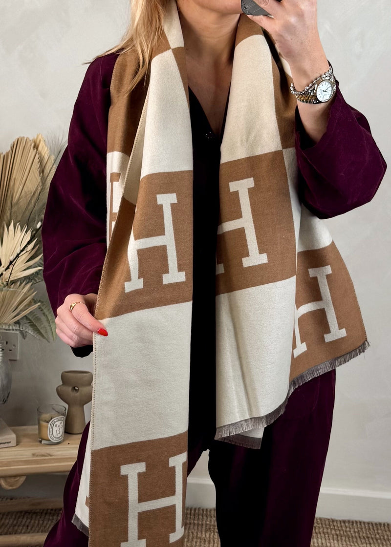 AW24 H scarf-The Style Attic