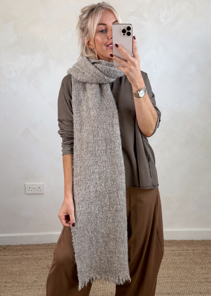 AW25 chunky scarf-The Style Attic