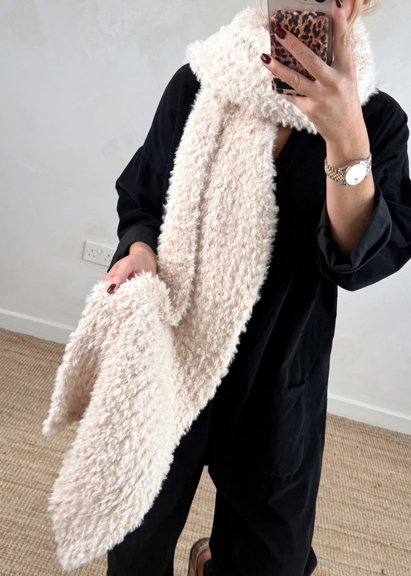 AW25 chunky scarf-The Style Attic