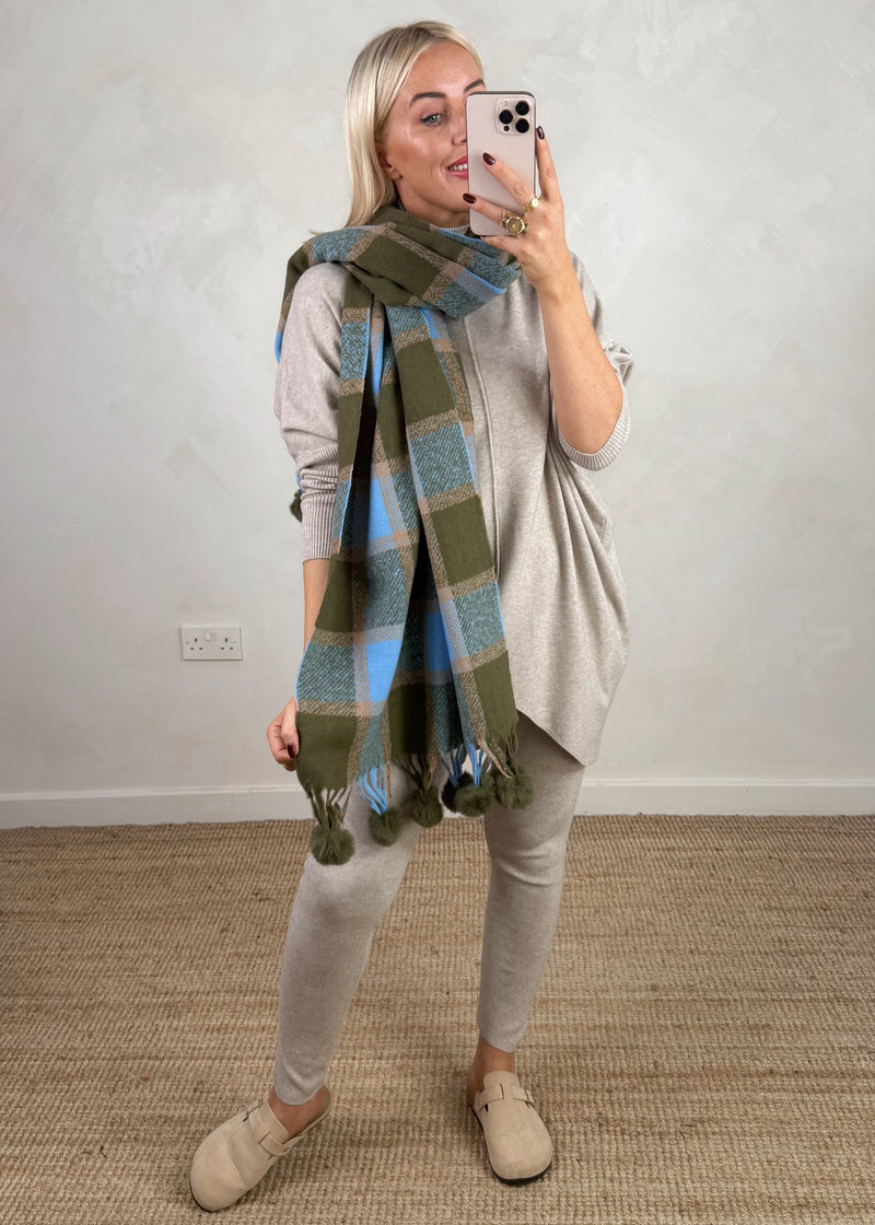 AW25 chunky scarf-The Style Attic