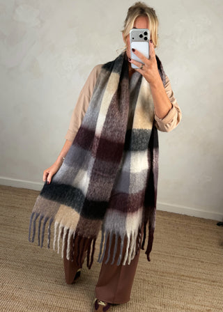 AW26 chunky scarf-The Style Attic