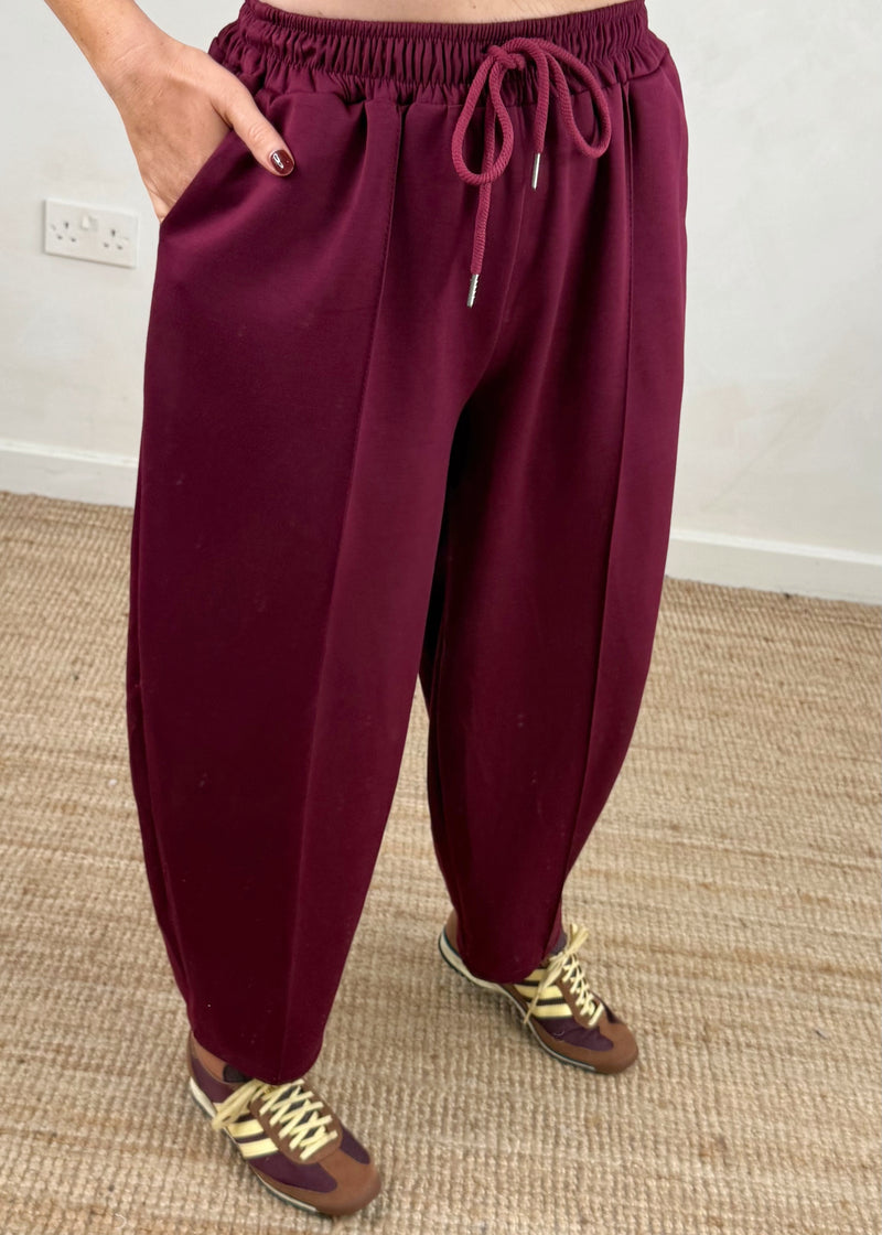 Carrot fit jogger - Merlot-The Style Attic