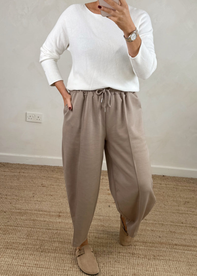 Carrot fit jogger - beige-The Style Attic