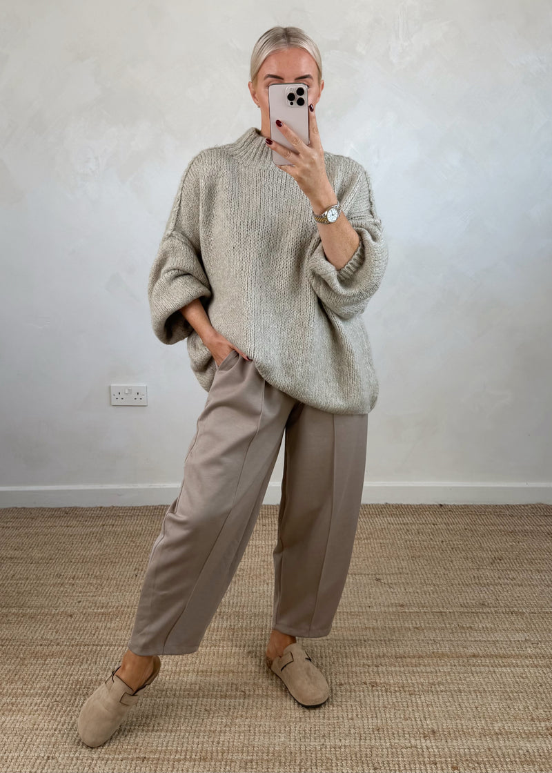 Carrot fit jogger - beige-The Style Attic
