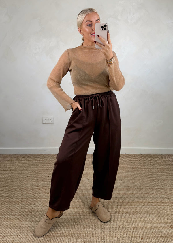 Carrot fit jogger - chocolate-The Style Attic