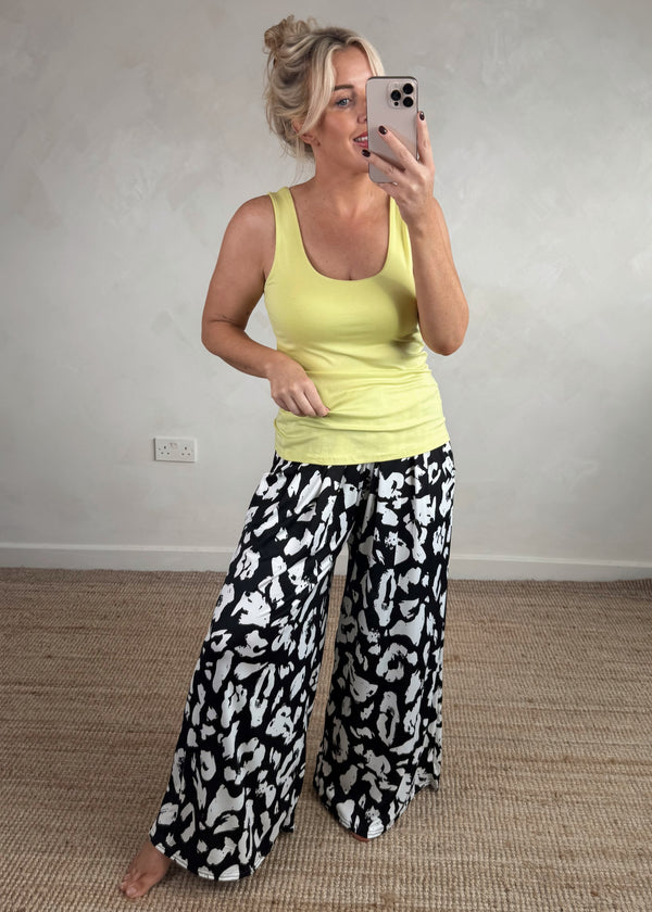 Classic stretch vest - lemon-The Style Attic