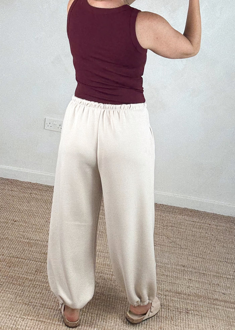 Cocoon jogger - beige-The Style Attic