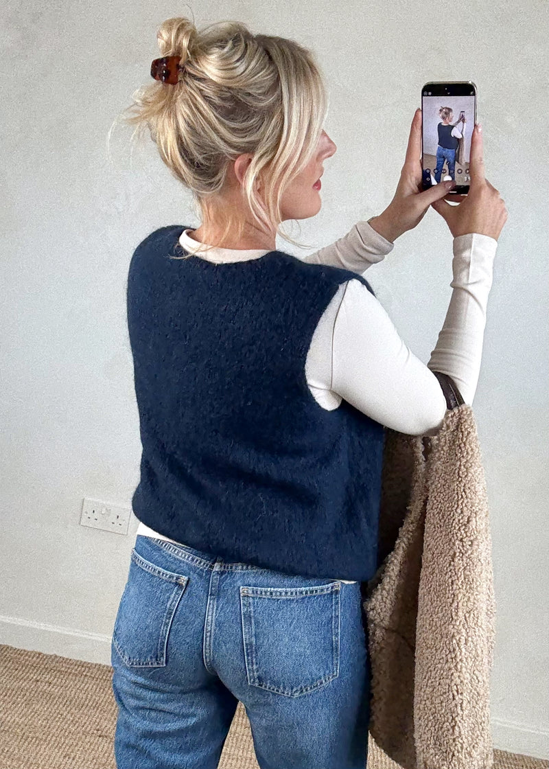 Debs knitted waistcoat - navy