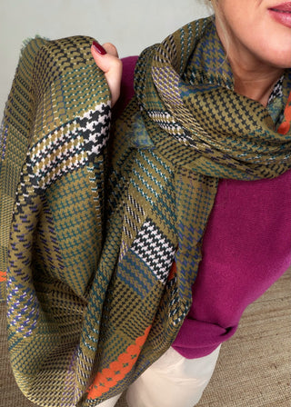 Dogtooth scarf-The Style Attic