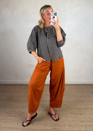 Finn barrel leg trouser - Rust-The Style Attic