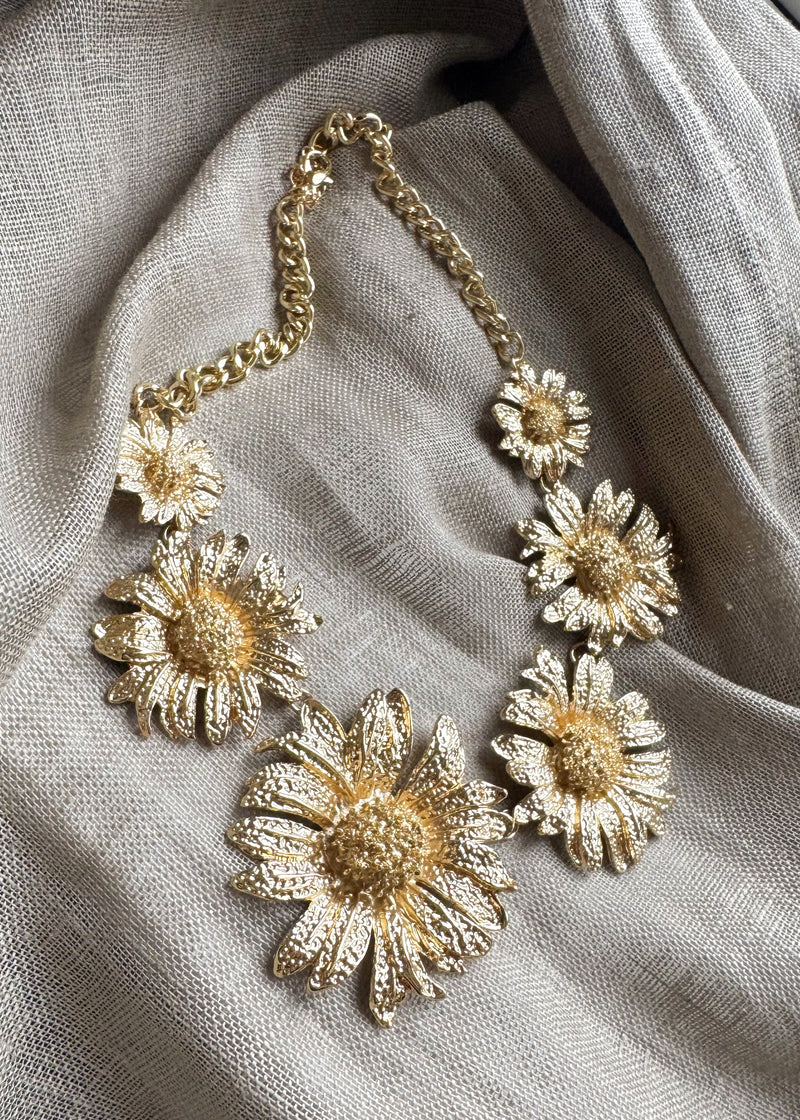 Flower necklace - gold-The Style Attic