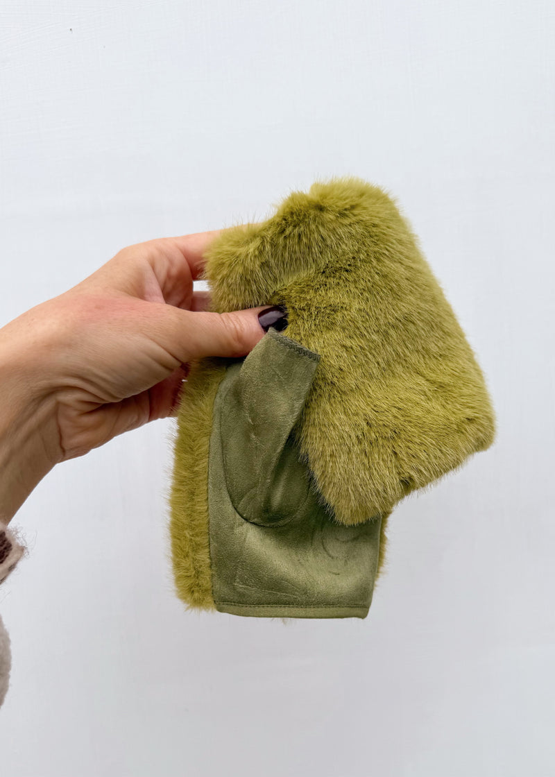 Fur trim hand warmer glove - pistachio-The Style Attic