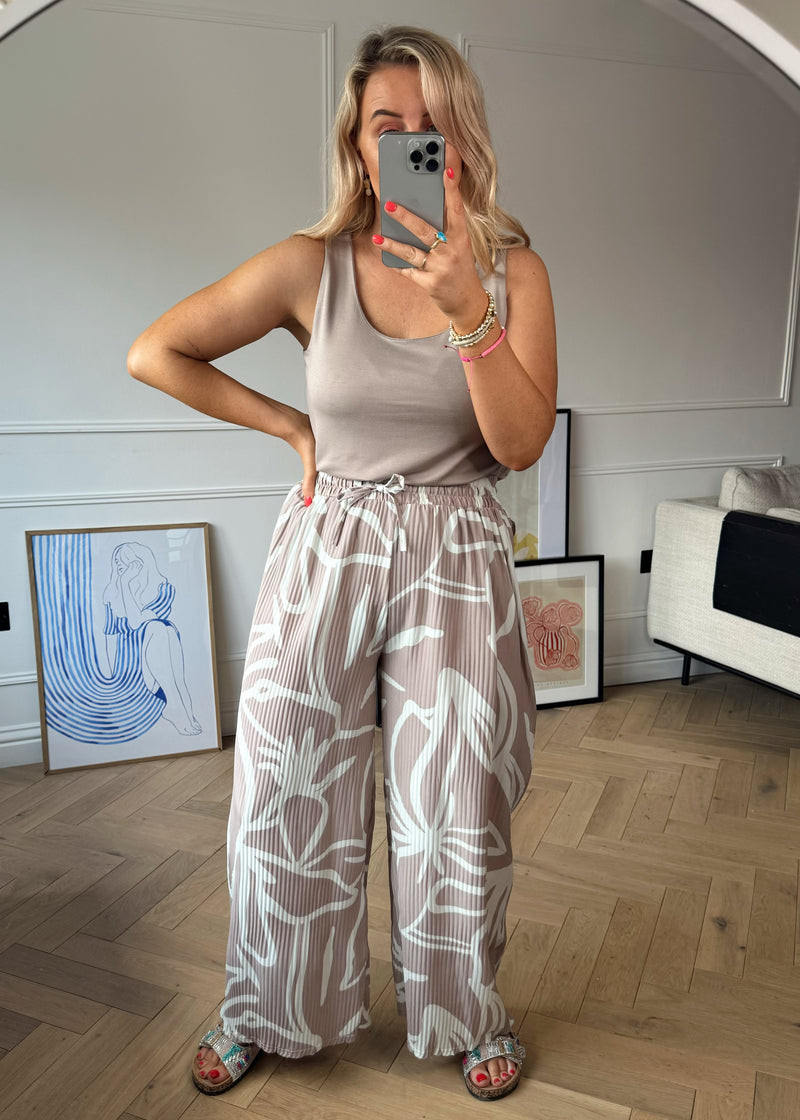Trousers – The Style Attic
