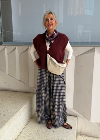 AW Bexley checked barrel leg trouser - one