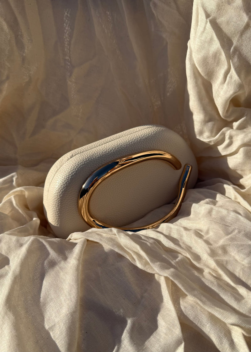 Gold handle clutch - cream