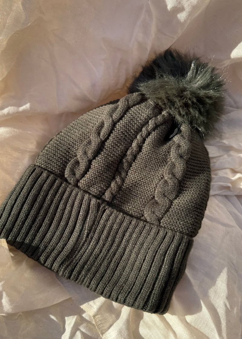 Cable knit Bobble hat - khaki
