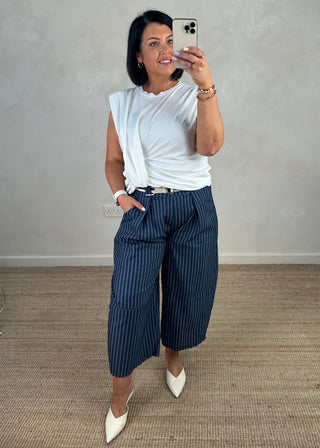 Belted barrel leg denim - stripe