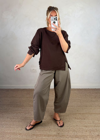 Kady sweater - Chocolate-The Style Attic
