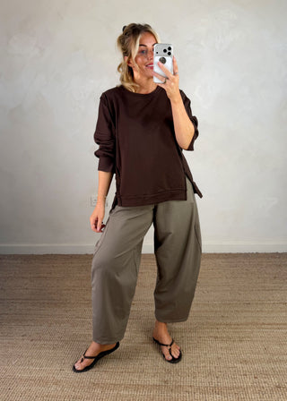 Kady sweater - Chocolate-The Style Attic