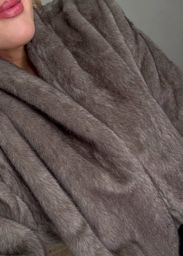 Lavish fur coat - taupe-The Style Attic