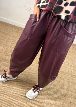 Leather look Moda pants - damson-The Style Attic
