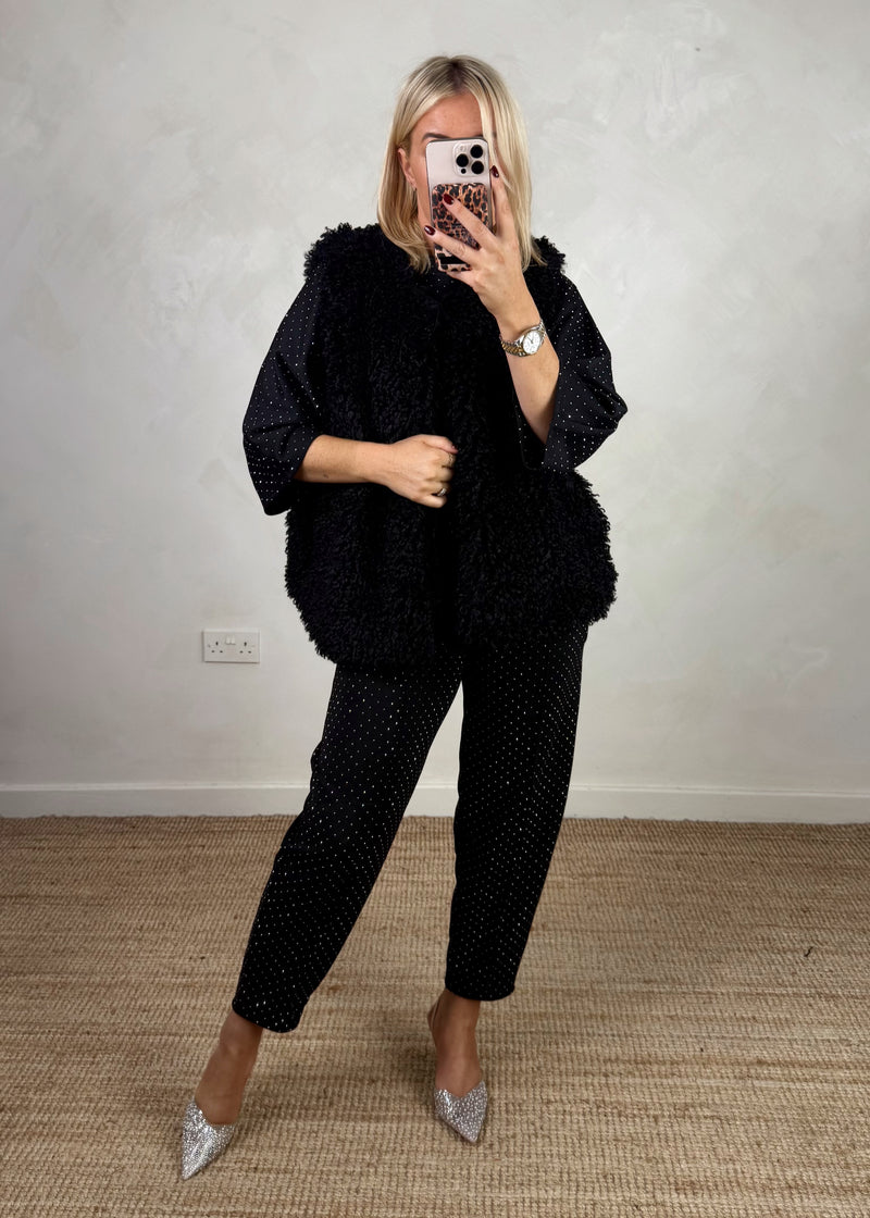 Mila shaggy gilet - black-The Style Attic