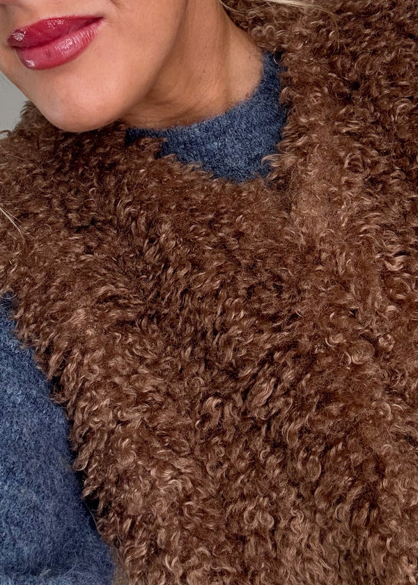 Mila shaggy gilet - chocolate-The Style Attic