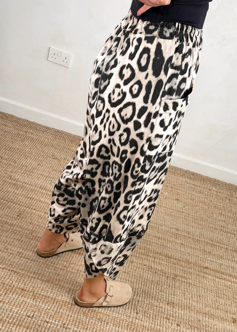 Moda pants - jaguar-The Style Attic