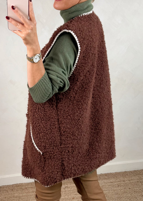 Noah stitch Borg gilet - chocolate-The Style Attic