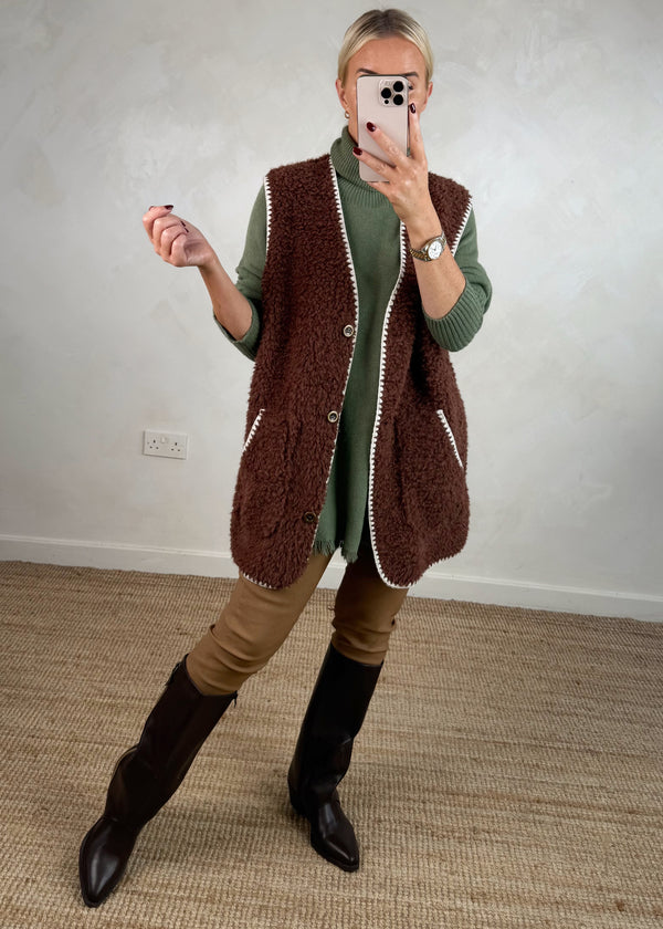 Noah stitch Borg gilet - chocolate-The Style Attic