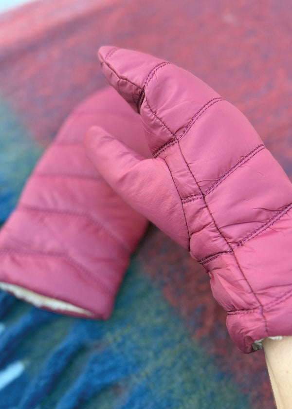 Padded mittens - merlot-The Style Attic