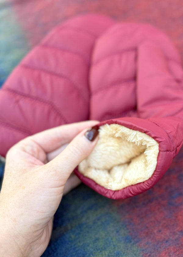 Padded mittens - merlot-The Style Attic