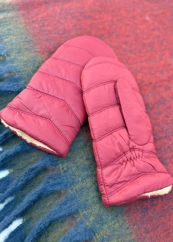 Padded mittens - merlot-The Style Attic