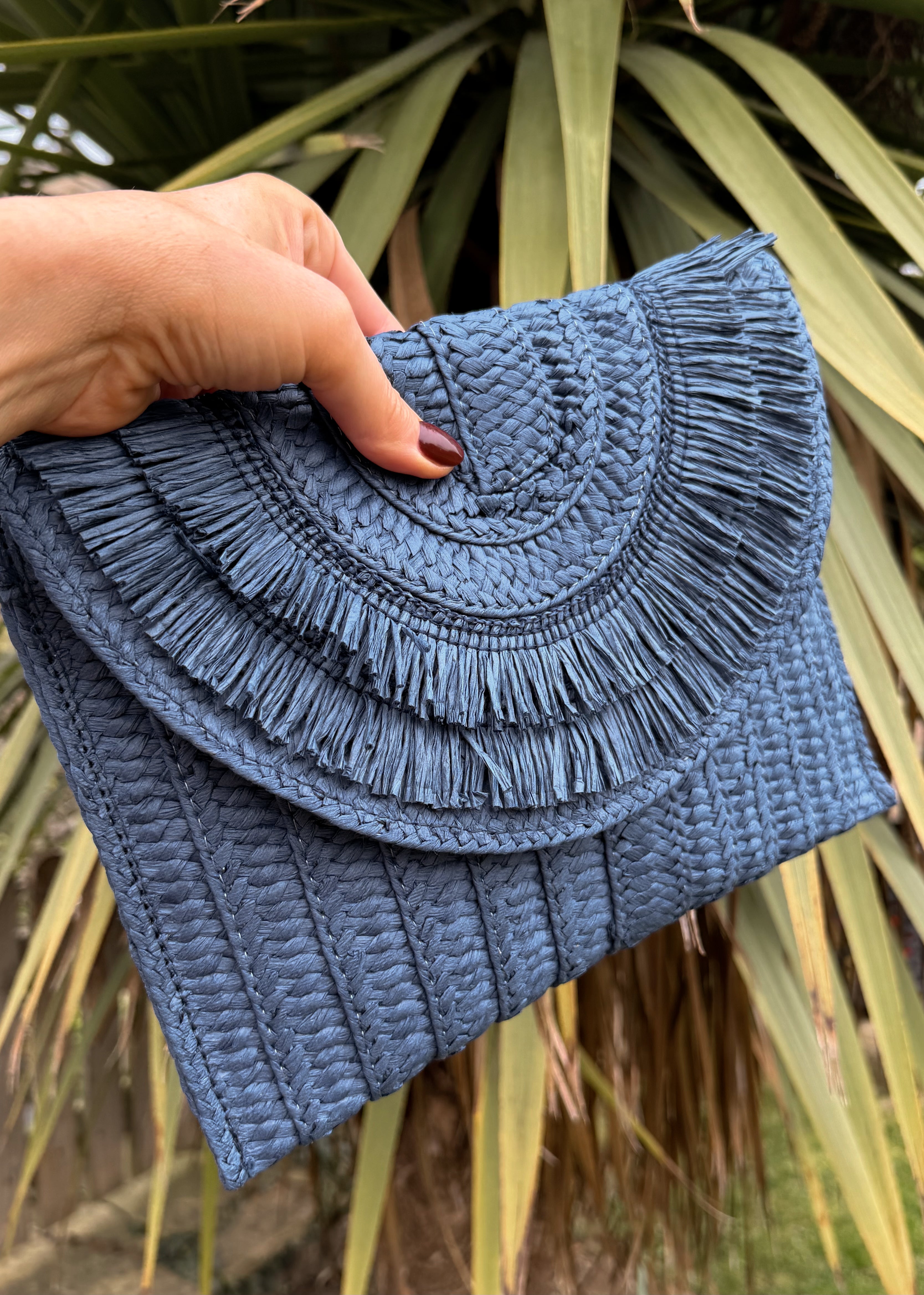 Raffia envelope clutch - Navy – The Style Attic