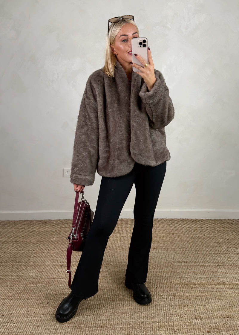 Ribbed kickflare leggings-The Style Attic