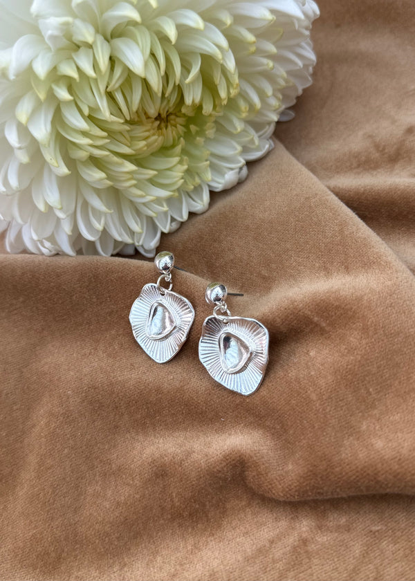 SA earring-The Style Attic