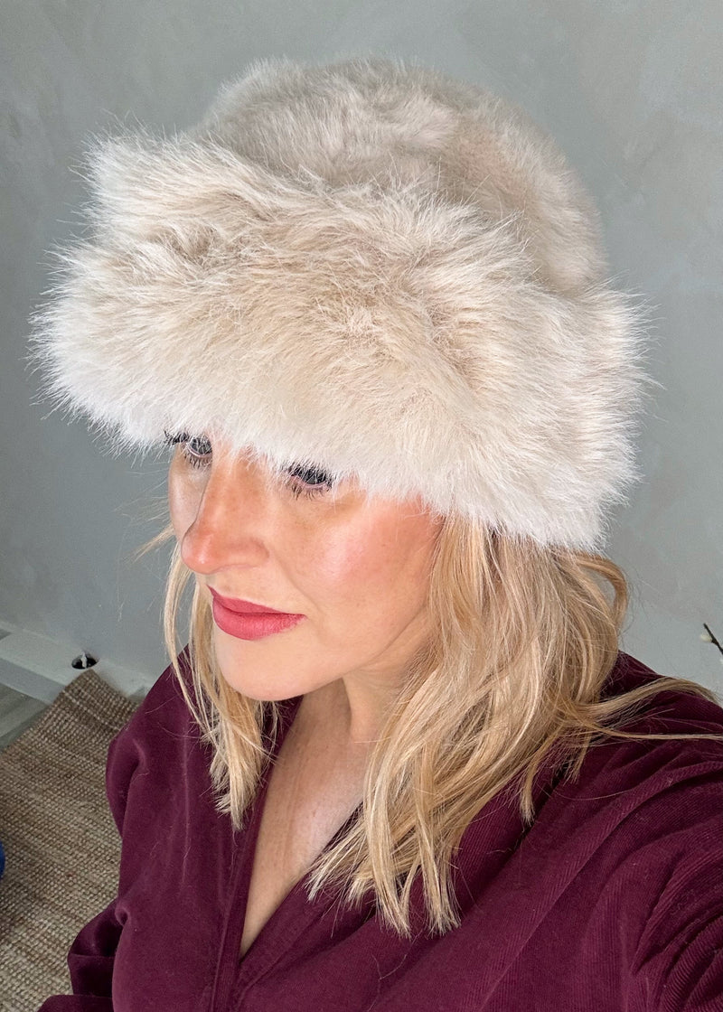 SA fur hat - one/cream-The Style Attic