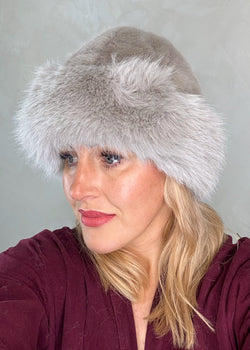 SA fur hat - one/grey-The Style Attic