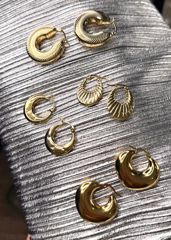 SA hoop earring-The Style Attic