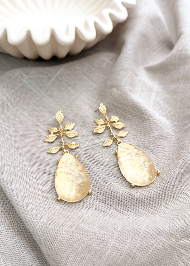 SS25 earring-The Style Attic