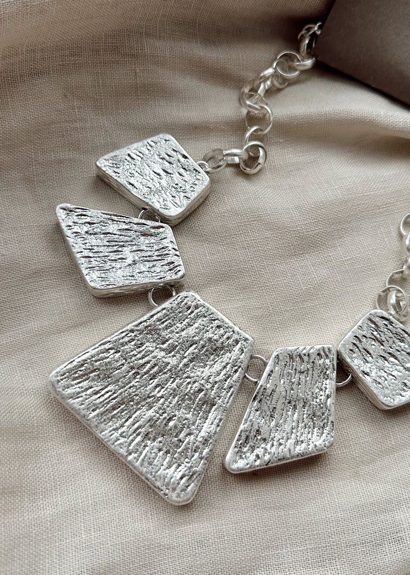 SS25 geo necklace - silver-The Style Attic