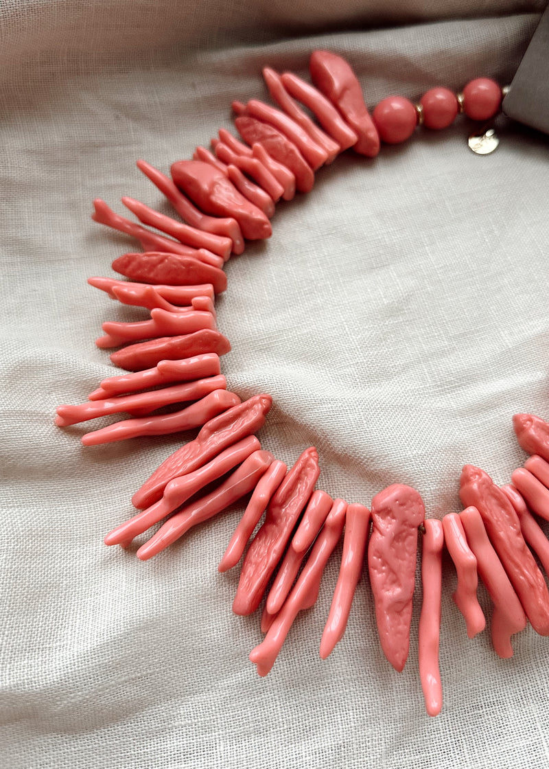 SS25 reef necklace - peach-The Style Attic
