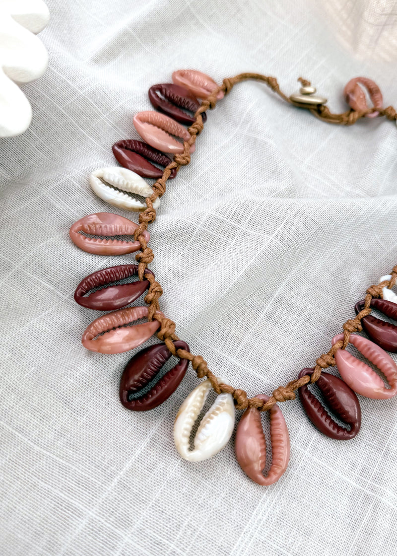 SS25 shell necklace - blush-The Style Attic