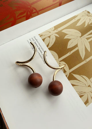 Squiggle wooden earring - Gold-The Style Attic
