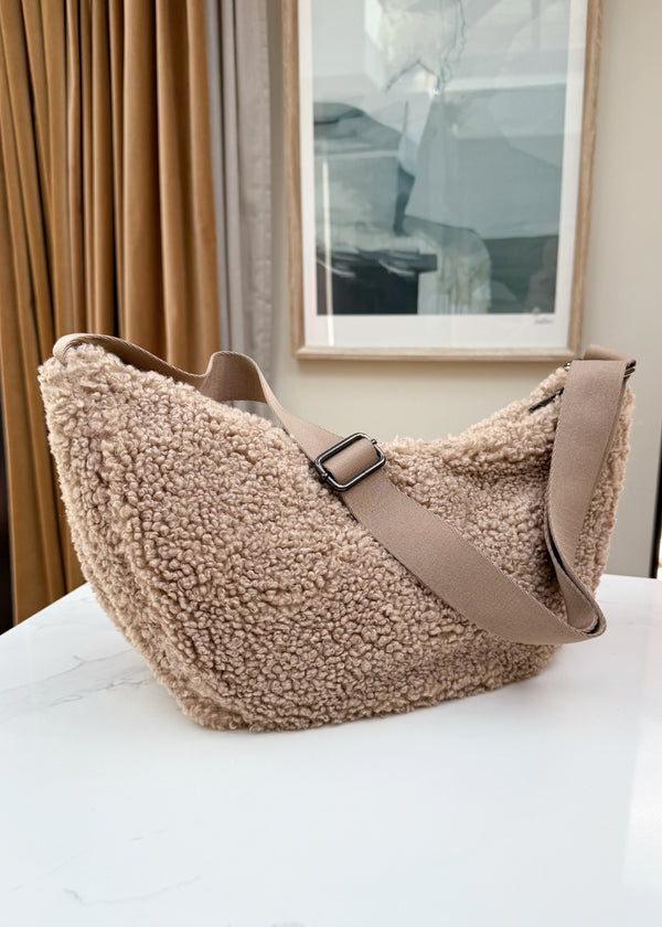 Khan boucle sling bag - biscuit