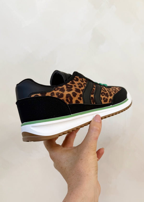 SA7 trainer - leopard