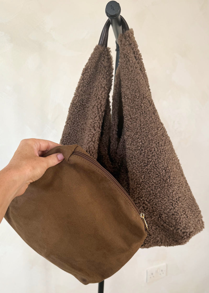 Mimi boucle tote bag - chocolate