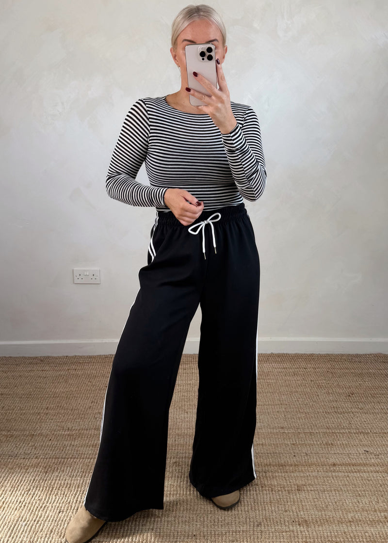 Cashmere blend striped base layer - cream/black