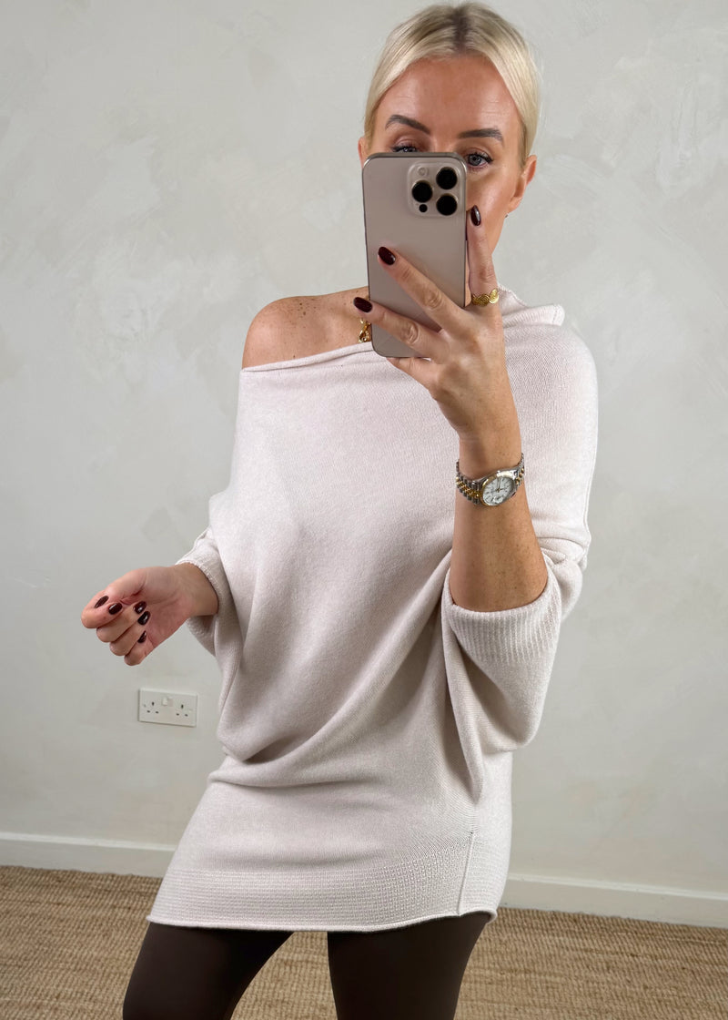 Raya asymmetric knit - oatmeal
