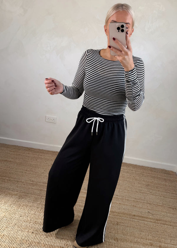 Cashmere blend striped base layer - cream/black